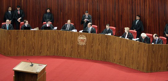 plenário do TSE no julgamento da chapa